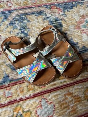 Kids freshly picked Holographic Strap Sandals - Silver Shine